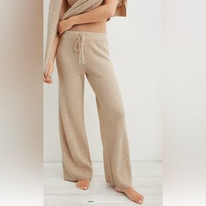 Aerie CozyUp Waffle Skater Pant (Heather Fawn). New with tags. Size Medium Long